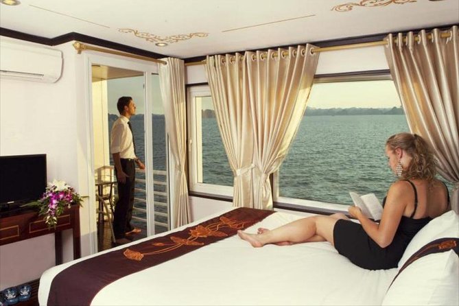 Bai Tu Long Bay Luxury Cruise 2D/1N: Visit Bai Tu Long bay & pristine places - Who will enjoy this cruise most