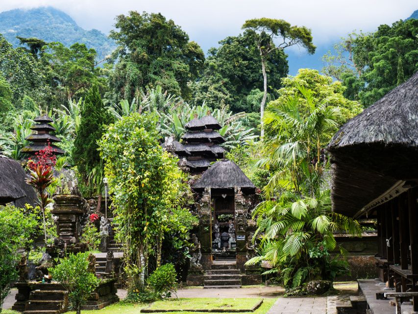 Bali: Green and Heritage West Trip Private Tour, Luxury Car - Ulun Danu Bratan: Bali’s Famous Lakeside Temple