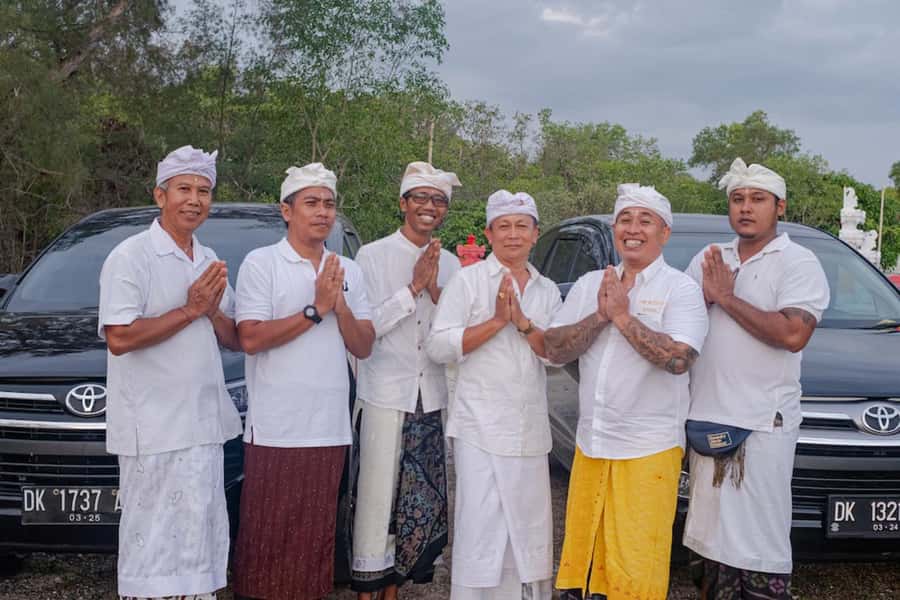 Bali: The Gate of Haven Trip Private Tour, Luxury Car - Tirta Gangga: A Quiet Change of Pace