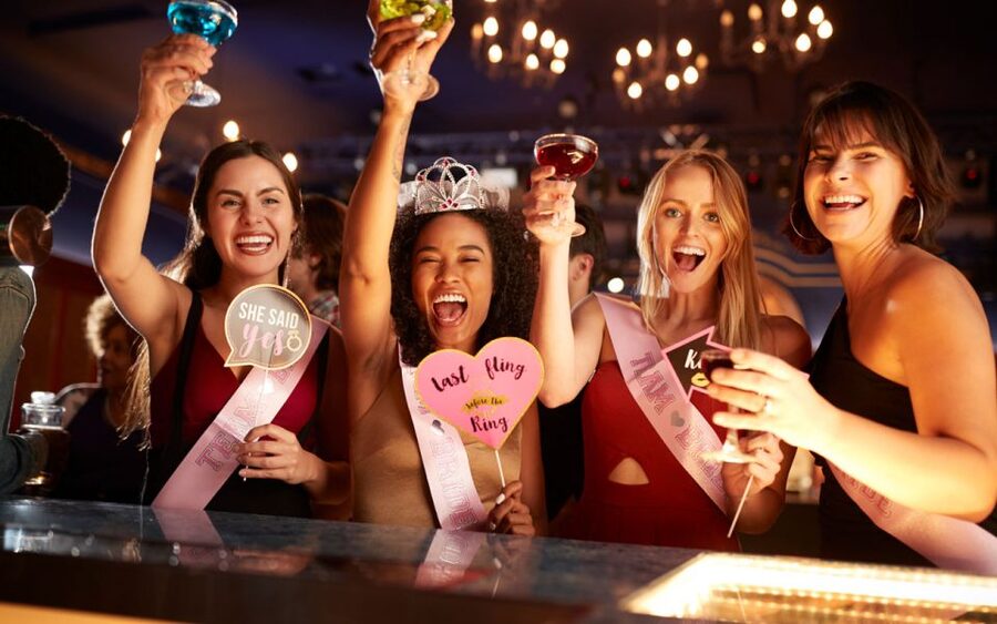 Bamberg: Bar & Club Tour with free Shots & VIP entry - Key points to know before booking