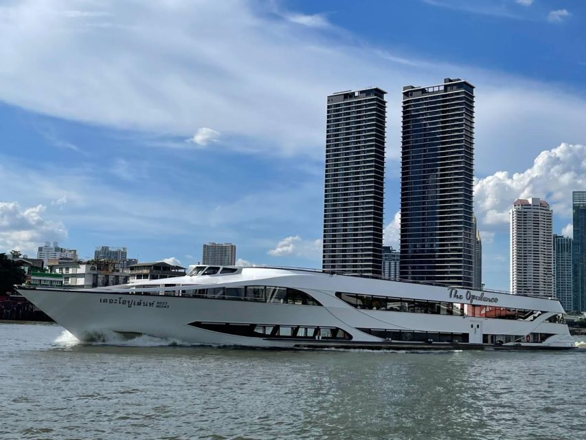 Bangkok: Opulence Luxury Chao Phraya Dinner Cruise - A polished night on the Chao Phraya