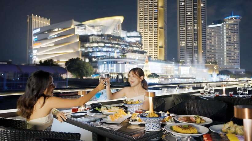 Bangkok: Opulence Luxury Dinner Cruise with Hotel Transfer - Why the Chao Phraya makes a good dinner table