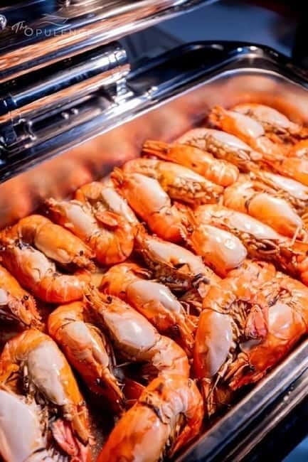 Bangkok: Opulence Luxury River Dinner Cruise - Live music across two decks