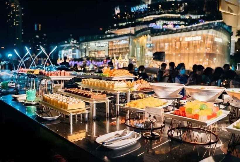 Bangkok: Opulence Luxury River Dinner Cruise with Live Band - A Three-Deck Ship With Three Different Views