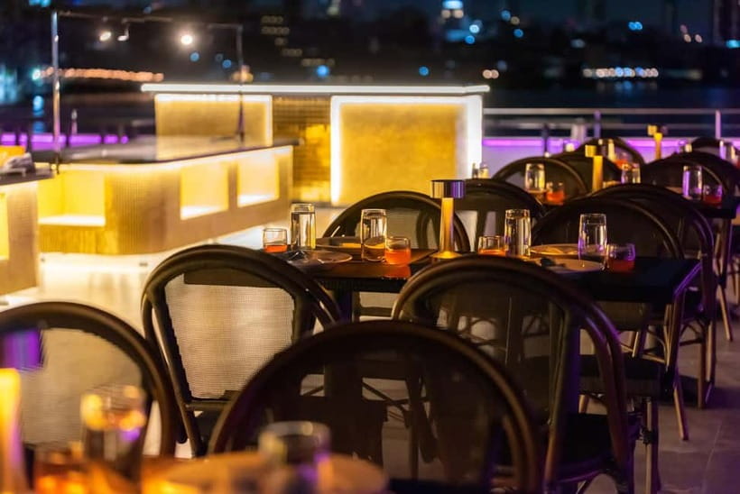 Bangkok: The Newest Luxury 5-Star Bangkok Chao Phraya Cruise - Views of Wat Arun and Bangkok after dark