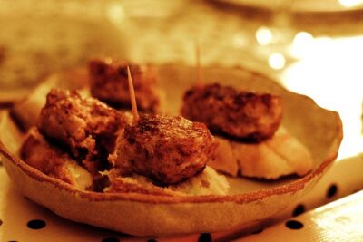 Barcelona Gothic Quarter VIP Tapas & Wine Tour