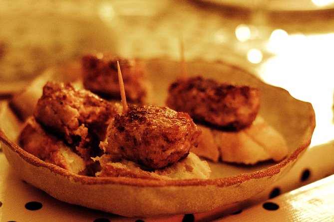 Barcelona Gothic Quarter VIP Tapas & Wine Tour - Second stop: Catalan flavors on Carrer dels Carders