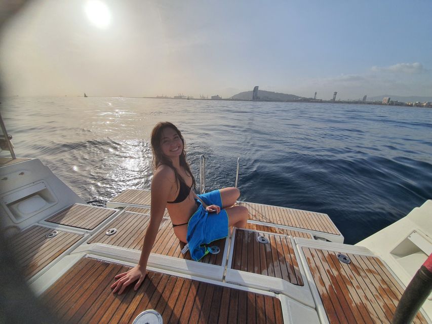 Barcelona: Luxury Private Yacht Daytime Cruise - Drinks, snacks, and onboard music