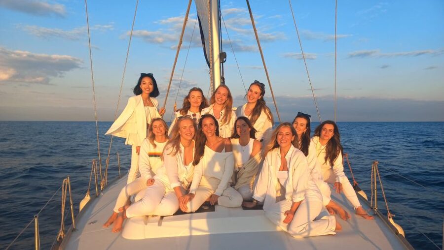 Barcelona: Luxury Private Yacht Daytime Cruise - The port sights: Maremagnum and Columbus