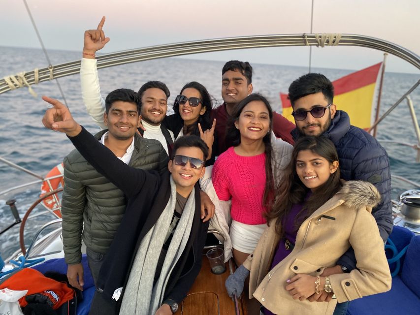 Barcelona: Private Luxury Sailing Tour - How the price works for a private group