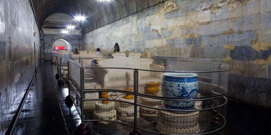 Beijing: Badaling Great Wall VIP Pass w/Optional Attractions - What the private guide adds