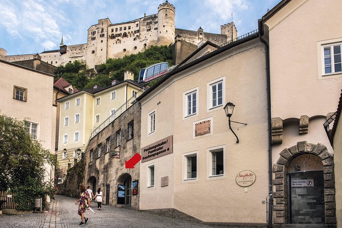 Best of Mozart Concert and Dinner or VIP Dinner at Fortress Hohensalzburg - Moving from the restaurant to the concert hall