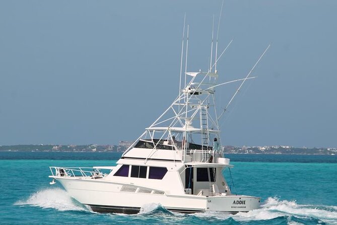 Biggest Luxury Yacht Boat Best in Cancun up to 28 pax - What the strong rating tells you