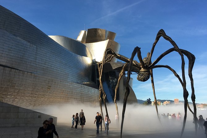 Bilbao: Guggenheim Like Never Before: VIP Access. Small Group.Top - Why the Guggenheim Needs a Guide