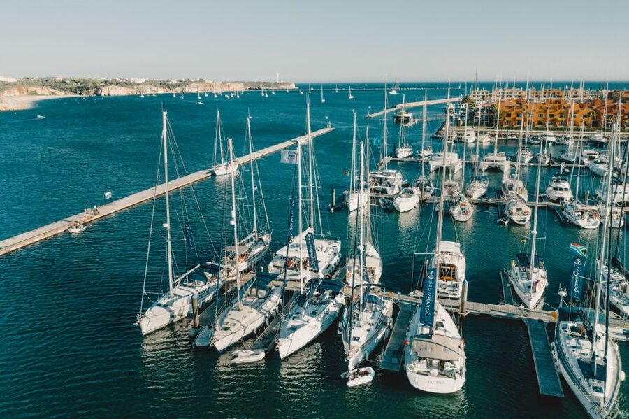 Boat in Algarve - Luxury Catamaran - Portimão - What the six-hour option adds