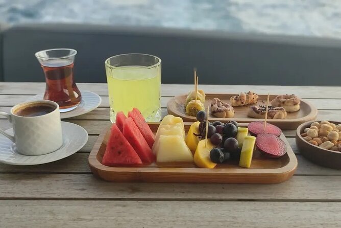 Bosphorus Sunset Cruise on Luxury Yacht with Transfers - Kuruçeşme, Bebek, and Arnavutköy