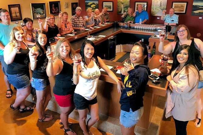 Branson VIP Wine Tasting and Dinner Tour - Three stops, with a possible distillery detour