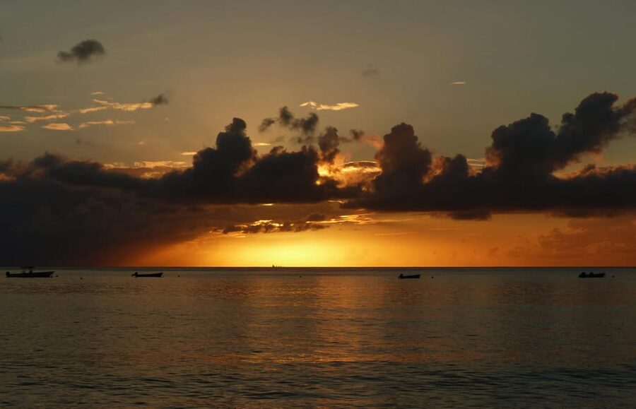 Bridgetown: Barbados Coastline Sunset Luxury Cruise - Sunset on the return to Bridgetown