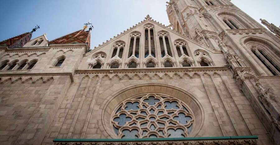Budapest: Private Luxury Sightseeing Tour - Central Market Hall and the working side of Pest