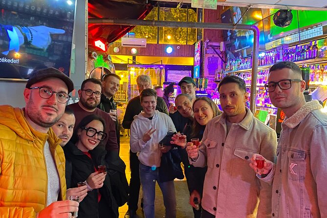 Budapest Pub Crawl & Ruin Bar Tour – Free Shots & VIP Entry - The pace, group size, and late finish