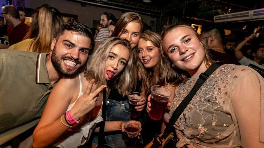 Budapest: Unmissable Bar Crawls with Shots & VIP Club Entry - Instant-Fogas and the value of VIP entry