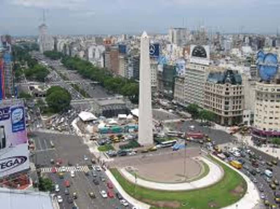 Buenos Aires City Tour with Luxury Lunch - A fast first look at Buenos Aires