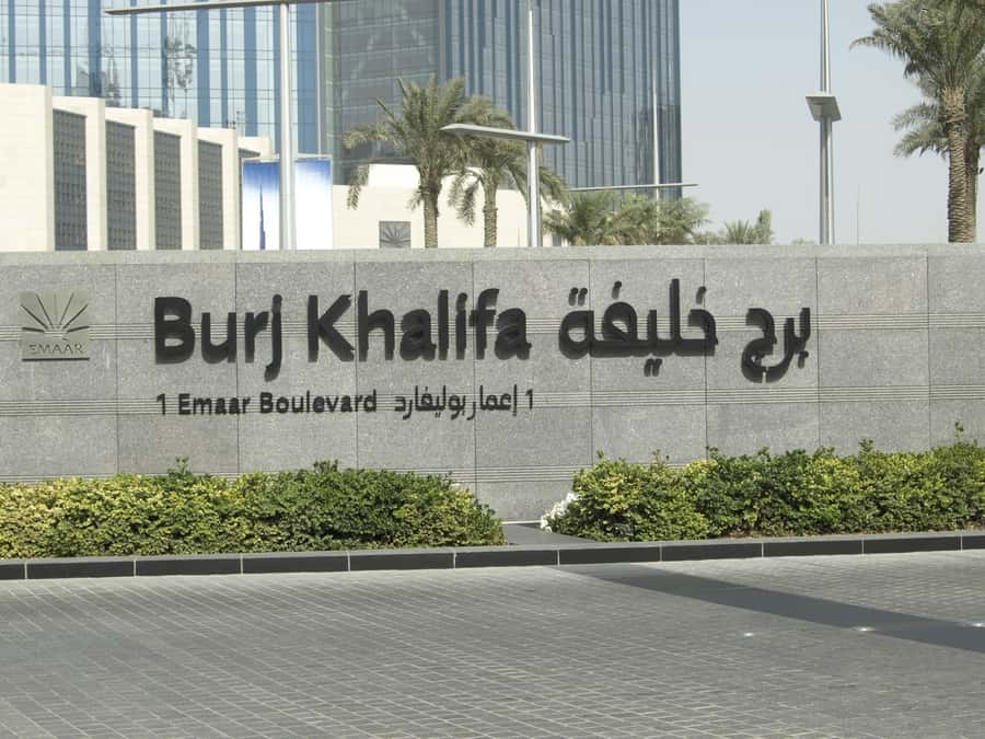 Burj Khalifa VIP Lunch – Michelin Dining & Porsche Transfer - What the personal host adds