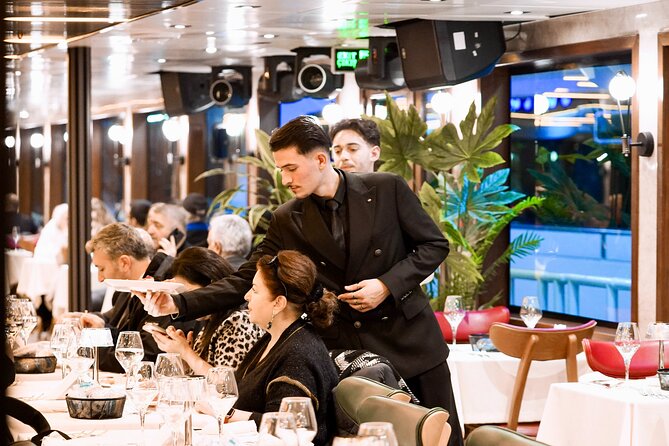 Butalux - Bosphorus Luxury Dinner Cruise - What the evening is really like
