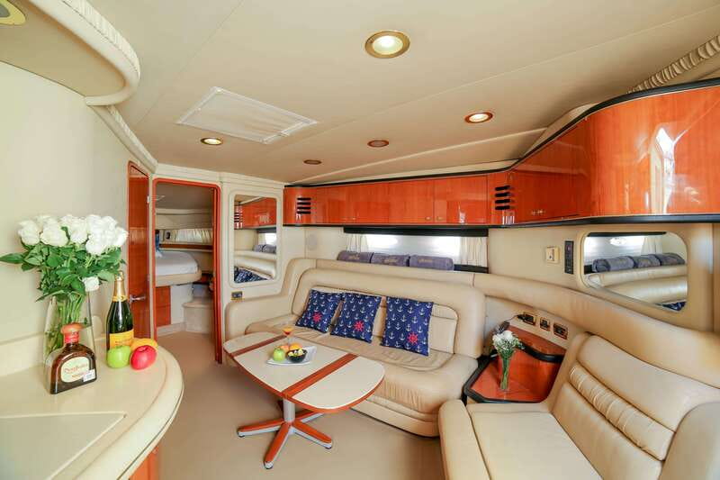 Cabo San Lucas: Luxury Yacht Cruise - Meeting the Pacific at Cabo’s famous Arch