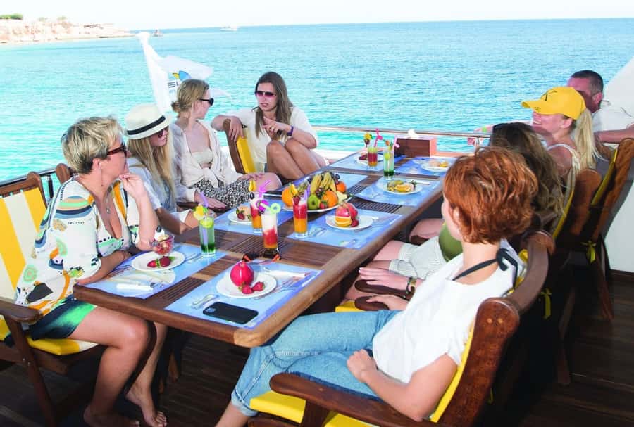 Cairo to Red Sea: VIP Yacht Cruise, Snorkeling & Lunch - What this Red Sea trip really offers