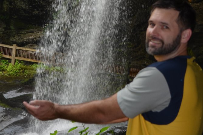 Carolina Waterfalls and Highlands Private VIP Boutique Tour - Bridal Veil Falls is quick, unusual, and roadside