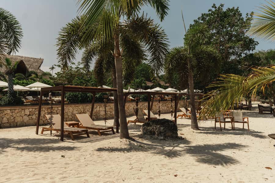 Cartagena: Makani Luxury Beach Club Day Pass - Should you book Makani Luxury Beach Club?