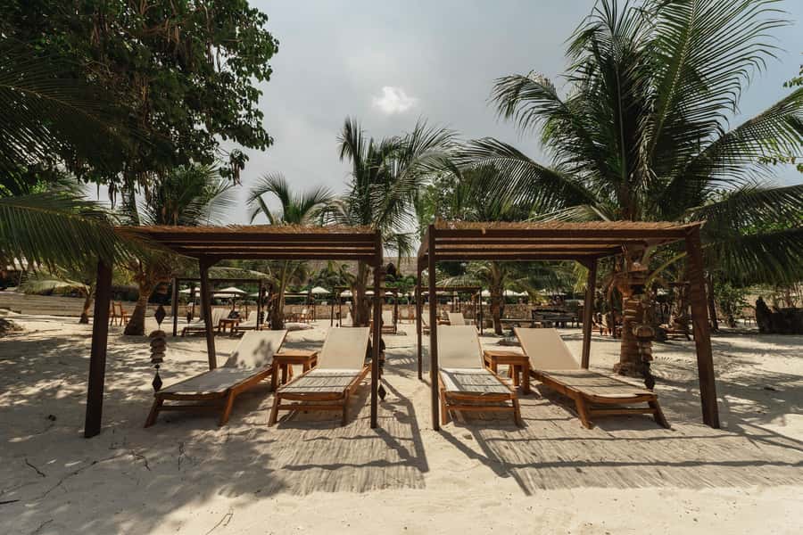Cartagena: Makani Luxury Beach Club Day Pass - Comparing the five paid upgrades
