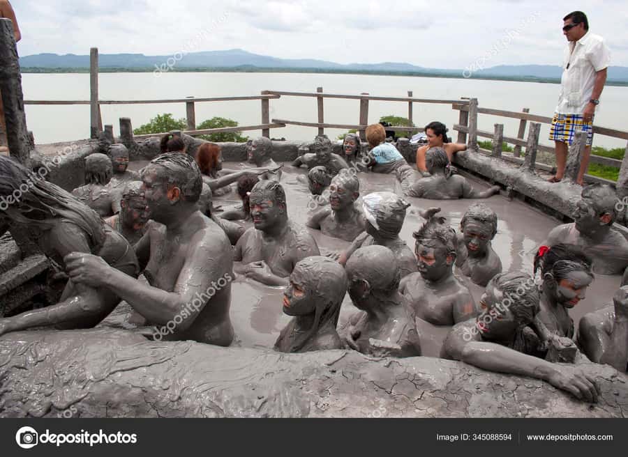 Cartatgena: Volcan Del Totumo + Almuerzo En Hotel VIP - Key points before you book