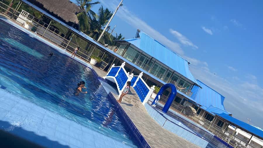 Cartatgena: Volcan Del Totumo + Almuerzo En Hotel VIP - Value at $44 per person