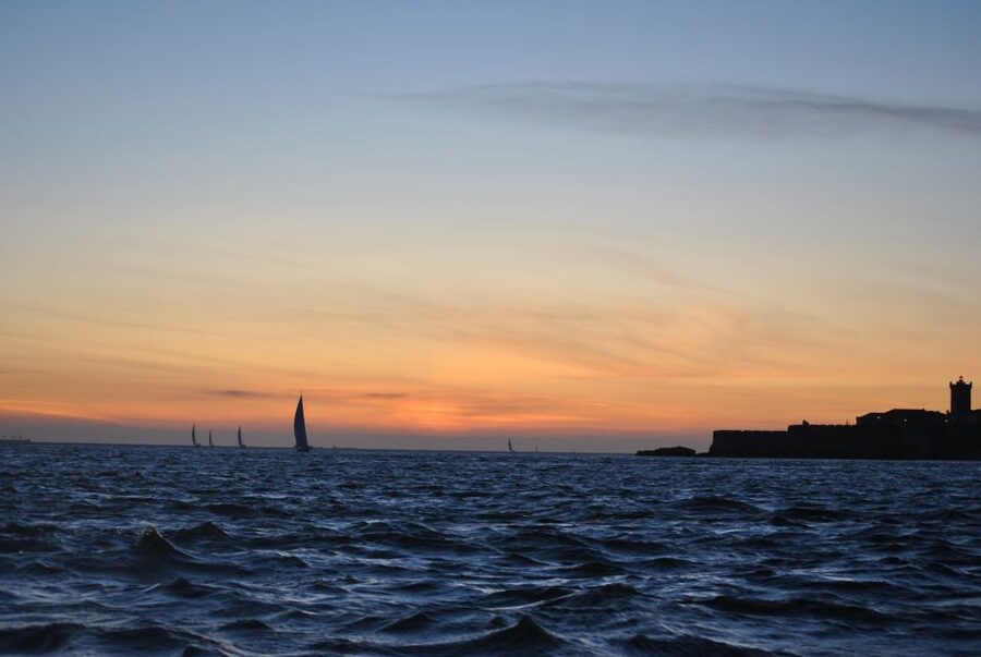 Cascais: 2-Hour Private Luxury Sunset Cruise with a Drink - Key Things to Know Before You Sail