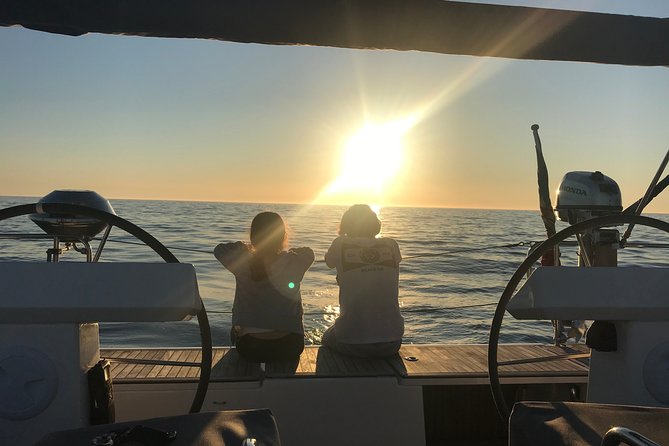 Cascais Private Luxury Sunset 2h Cruise with a drink - Estoril and Carcavelos during golden hour