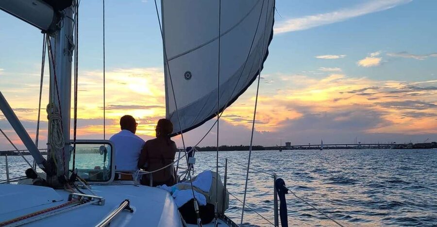 Charleston: Private BYOB Luxury Yacht Cruise - Meeting the captain at the marina