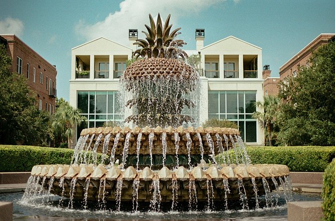 Charleston Style VIP Tour - Mount Pleasant’s Old Village and Shem Creek