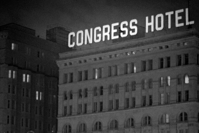 Chicago Gangsters and Ghosts Luxury Minibus Tour - The Congress Hotel’s ghostly reputation