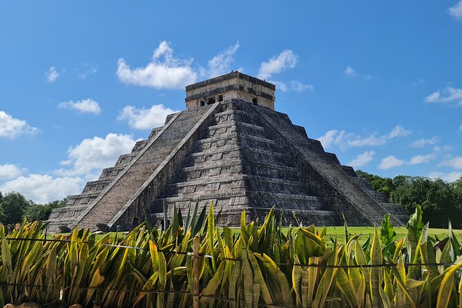 Chichen Itza Private Tour VIP - What your guide adds to the ruins