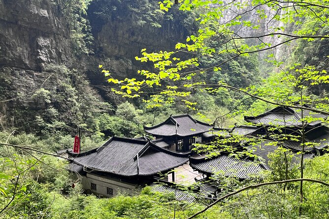 Chongqing Wulong: All inclusive luxury private trip to 2 spots - The 2.5-Hour Drive from Chongqing