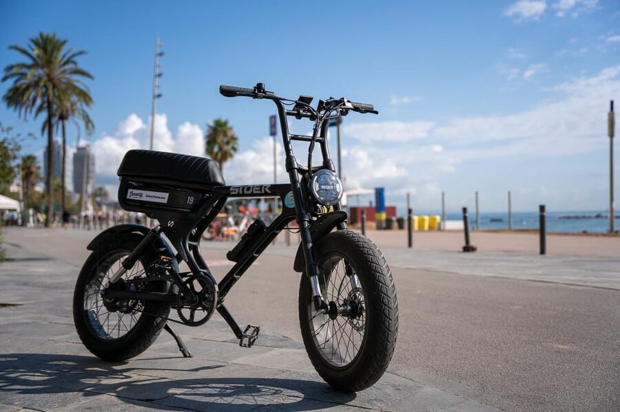 City Highlight Tour on a Luxury (electrical) Fatbike - Barceloneta Beach and the Port Vell waterfront