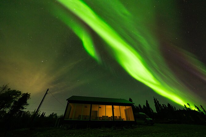 Cleary Summit Aurora Glass House Luxury Northern Lights Tour - Guides, service, and group size