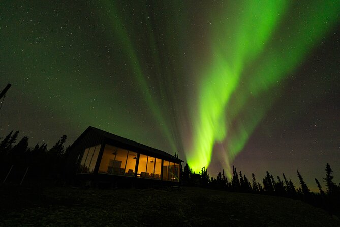 Cleary Summit Aurora Glass House Luxury Northern Lights Tour - The Fairbanks hotel pickup requires attention