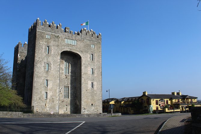 Cliffs of Moher Private Award Winning Luxury Mercedes Car Tour - Food Stops That Make the Day Feel Local