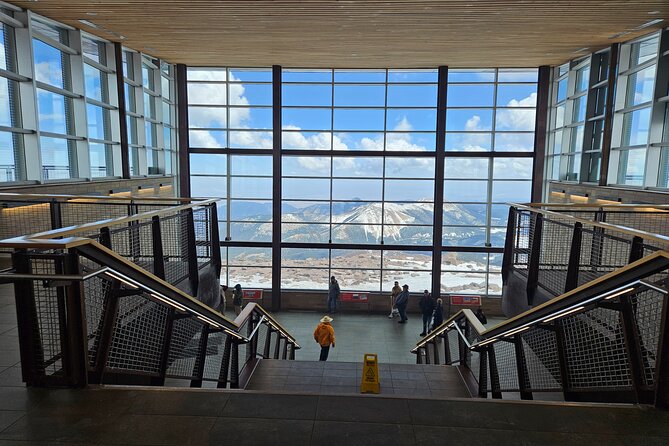 Colorado Springs Pikes Peak Luxury Jeep Tours - Snacks, drinks, and the luxury claim