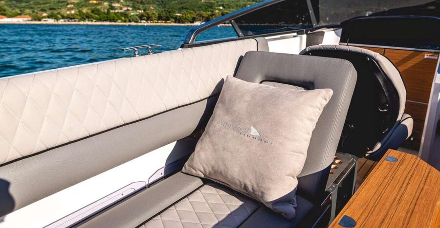 Como: Luxury Boat Tour on Lake Como - Setting out from Como’s small public pier