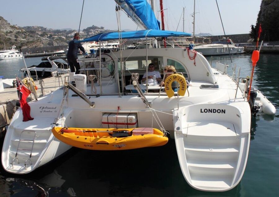 Costa Tropical: Luxury Catamaran Trip with Lunch - Setting out from Marina del Este