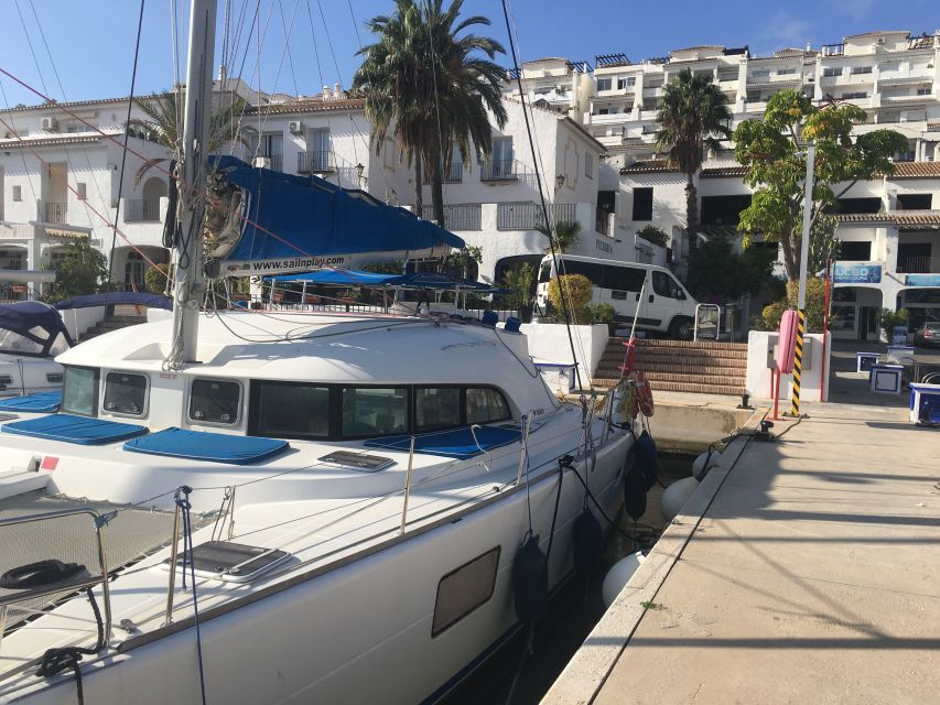 Costa Tropical: Luxury Catamaran Trip with Lunch - Looking for dolphins on the return